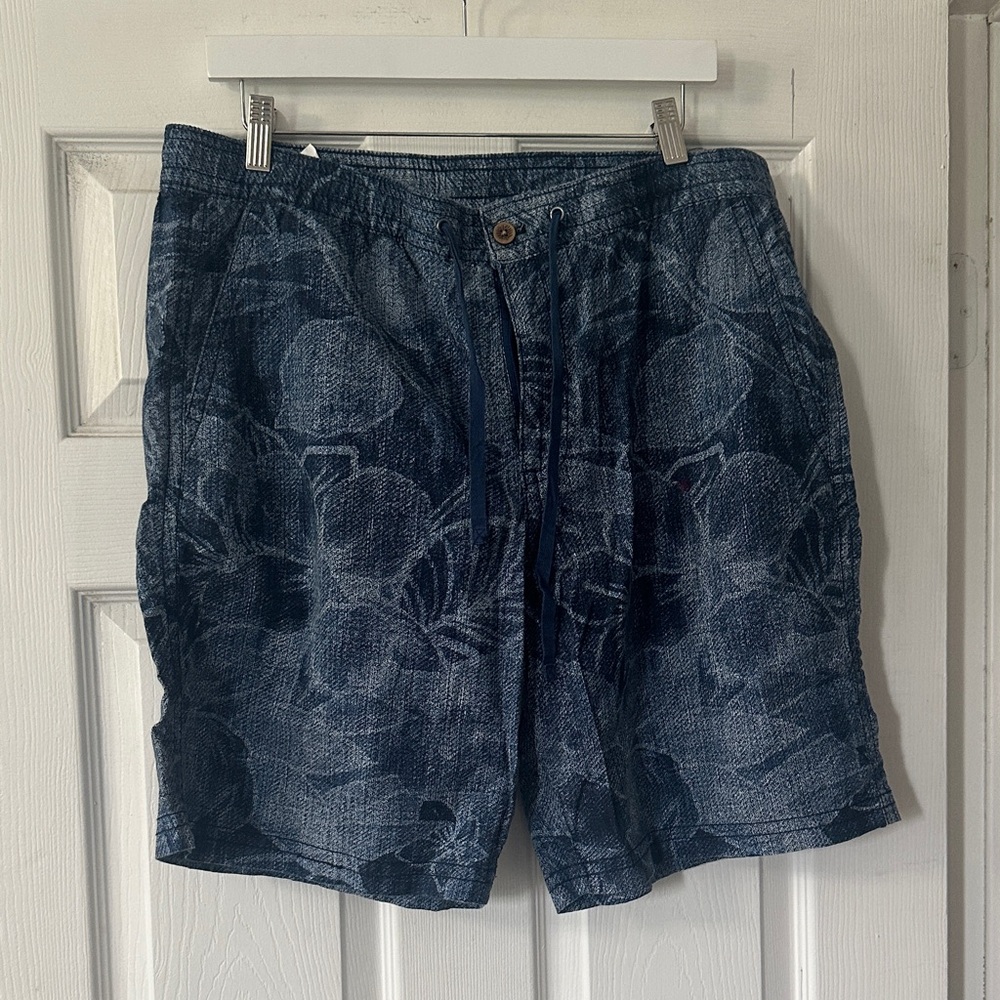 Cubavera Navy Floral Men's Shorts